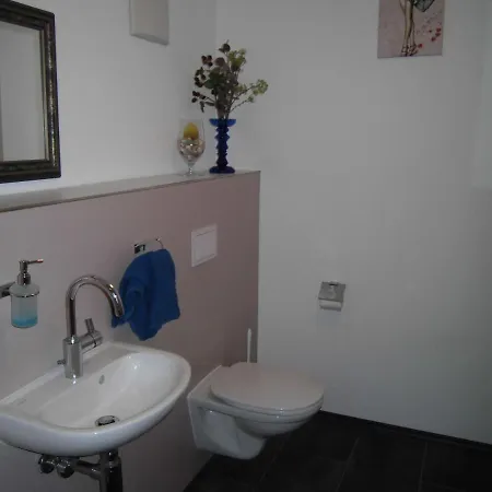 Maari Apartman *